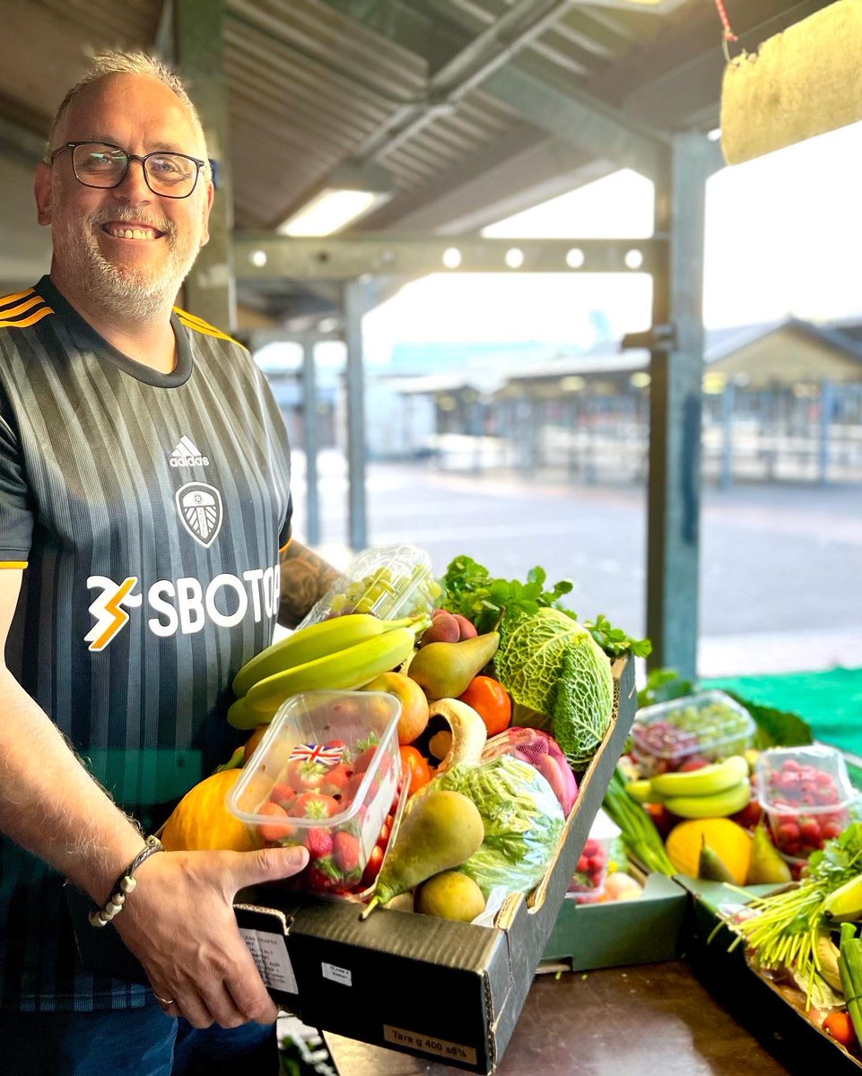 MarketOutdoor's tweet photo. 😁😎Well the children are back at school 🥳and the sun is shining 🌞🌞it’s definitely a delivery with a smile day😎

Abit maybe slightly sticky one but we’re all good🤣

Delivery available Tuesday Thursday &amp; Friday🚚 
Message to book🙏🏻 @damianjwarner @LeedsMarkets @JimTheMarket https://t.co/NjktwRxVSa