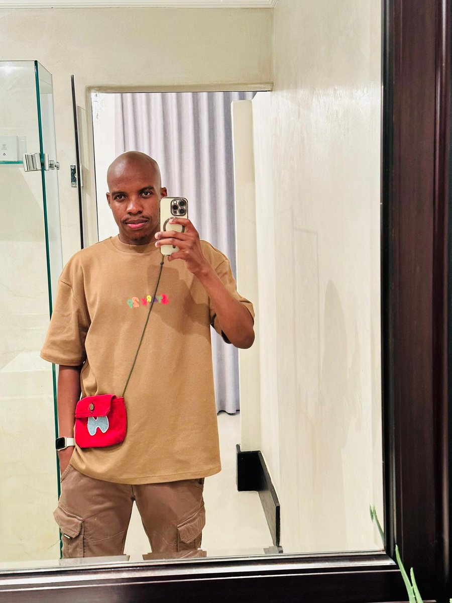 TinoMufud's tweet photo. UNLOCK THE SUMMER VIBES WITH THE CRYOLA EDITION ☀️🌞! !

BRAND NEW STARS29 MERCH NOW OUT🚨🚨

HELP US SPREAD THE WORD !! https://t.co/hQmLbnzjdq