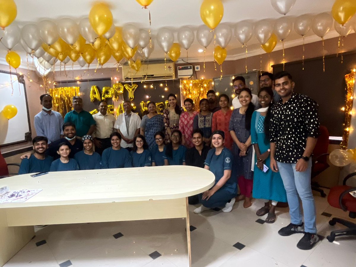 SDCPeriodontics's tweet image. Teachers day celebration hosted by our beloved postgraduates of periodontics department🎉🎊#saveetha dental college