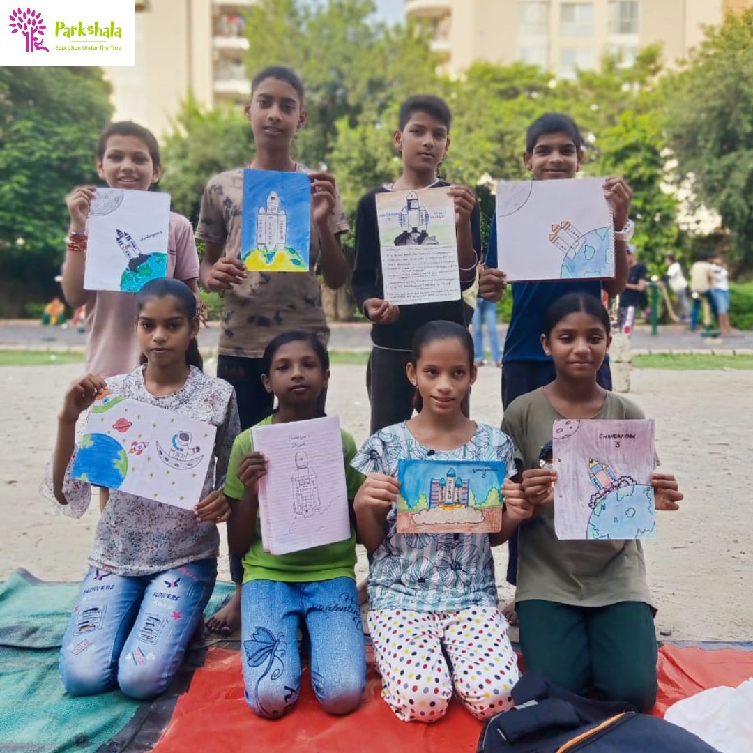 Our children have captured the magic of Chandrayaan 3's success with their incredible drawings!✨

They are proud and so we are! 🚀👏🏻
#chandrayan #Chandrayaan3 #ISRO #Moon #VikramLander #LHDAC #MoonMission #Space #parkshala #ngo #ngoindia #ngosofindia #proudindia #drawing