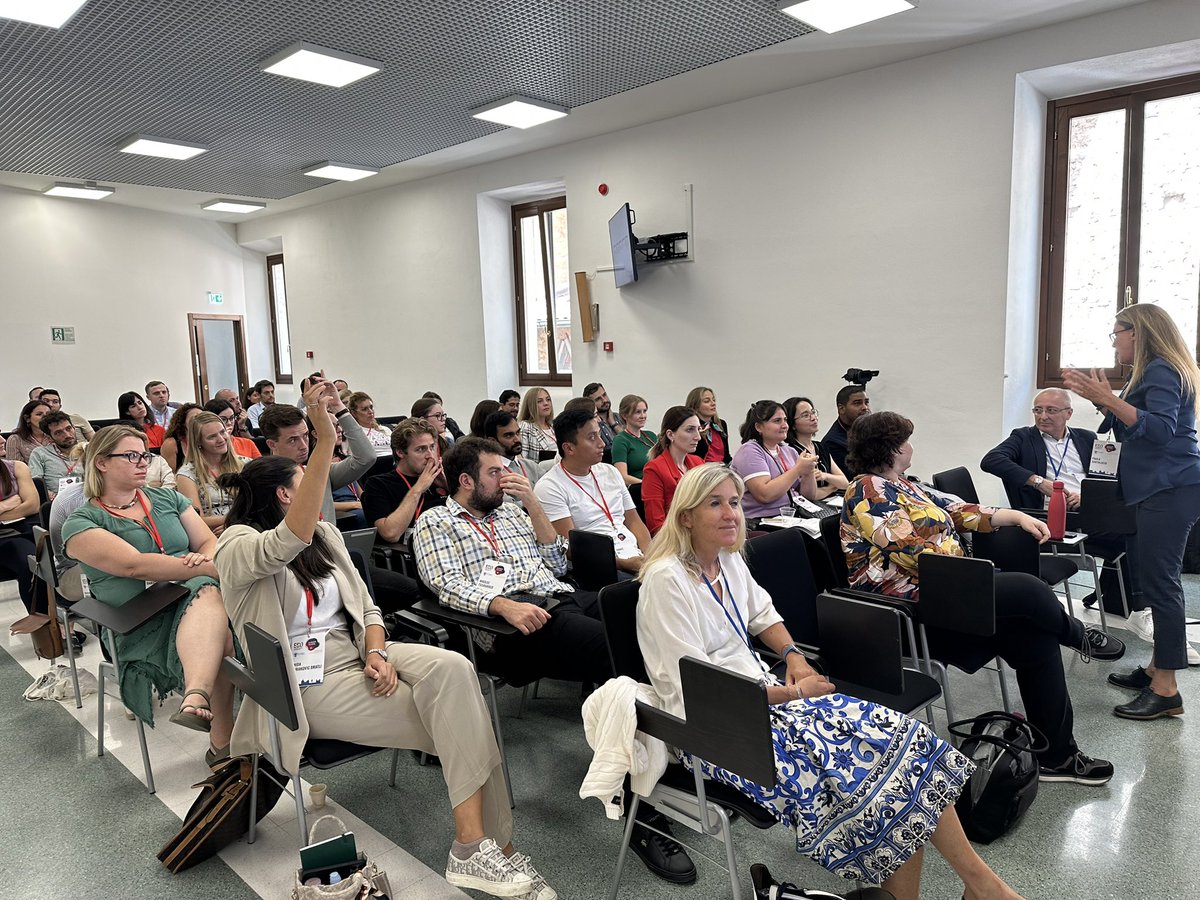 Simona Sacco (@simona_sacco_) on Twitter photo <a href="/ESOstroke/">European Stroke Org</a> Summer School- very interactive session on organization of stroke services led by dr. Paola Santalucia <a href="/univaq/">Università degli Studi dell'Aquila</a> <a href="/ESOstroke/">European Stroke Org</a> Summer School- very interactive session on organization of stroke services led by dr. Paola Santalucia <a href="/univaq/">Università degli Studi dell'Aquila</a>