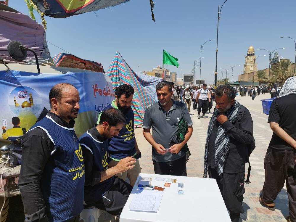 BayAlireza's tweet photo. ضمن عرض تسلیت به مناسبت فرارسیدن اربعین سید و سالار شهیدان، شرکت ملی پست مفتخر است برای دومین سال متوالی در همایش پیاده‌روی "جاماندگان اربعین حسینی" با حضور فعال و ارائه سرویس پست‌ یافته در ۱۳ پایگاه در مسیر راهپیمایی؛ به زائران حضرت اباعبدالله‌الحسین(ع) خدمت‌رسانی کند. https://t.co/vGlxOwxZCZ