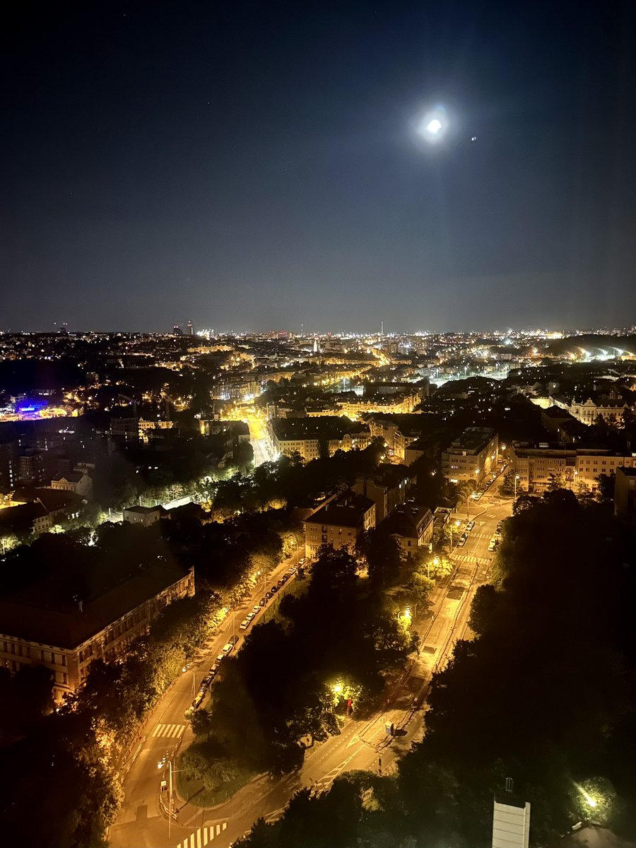 Hello Prague! Arrived for <a href="/WMISWMIC/">WMIS WMIC</a> #WMIC2023. Talking tomorrow at 1.30 about our work from <a href="/MIT/">Massachusetts Institute of Technology (MIT)</a> <a href="/MITdeptofBE/">MIT Dept of BE</a> <a href="/MPICybernetics/">Max Planck Institute for Biological Cybernetics</a> on molecular brain imaging. Looking forward to meet up and chat.