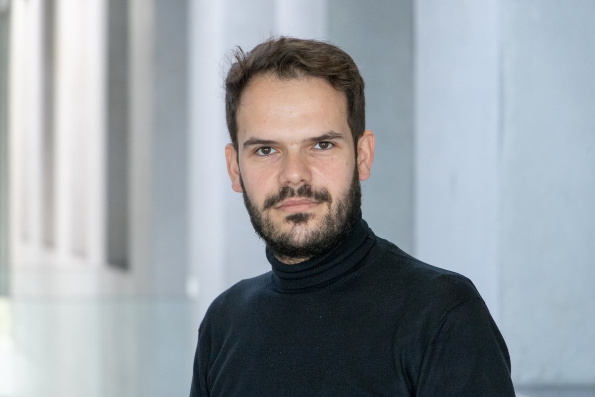 livMatS (@livmats_unifr) on Twitter photo Congratulations to #livMatS researcher Charalampos Pappas (<a href="/pappas_babis/">Babis Pappas</a>) for being awarded an #ERC Starting Grant by the <a href="/ERC_Research/">European Research Council (ERC)</a>! He will receive 1.5 million euros for his project “PhosphotoSupraChem” and the research on self-assembling materials.
livmats.uni-freiburg.de/en/news-press/… Congratulations to #livMatS researcher Charalampos Pappas (<a href="/pappas_babis/">Babis Pappas</a>) for being awarded an #ERC Starting Grant by the <a href="/ERC_Research/">European Research Council (ERC)</a>! He will receive 1.5 million euros for his project “PhosphotoSupraChem” and the research on self-assembling materials.
livmats.uni-freiburg.de/en/news-press/…