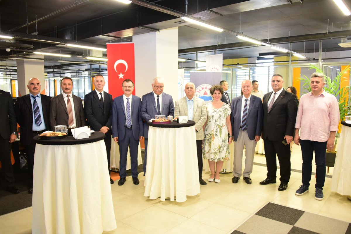 İLK YATIRIM TURİZM GRUP AŞ “OSTİM TEKNOPARK ŞUBESİ” AÇILDI.

Sandığımız Bağlı Ortaklığı İlk Yatırım Turizm Grup A.Ş. “Güvenli Okul Otomasyon Sistemi” projesi ile OSTİM Teknopark’ta faaliyetlerine başlamıştır.

ilksan.gov.tr/Haber-Detay/IL…

#TEKNOPARK #OSTİM #İLKSAN