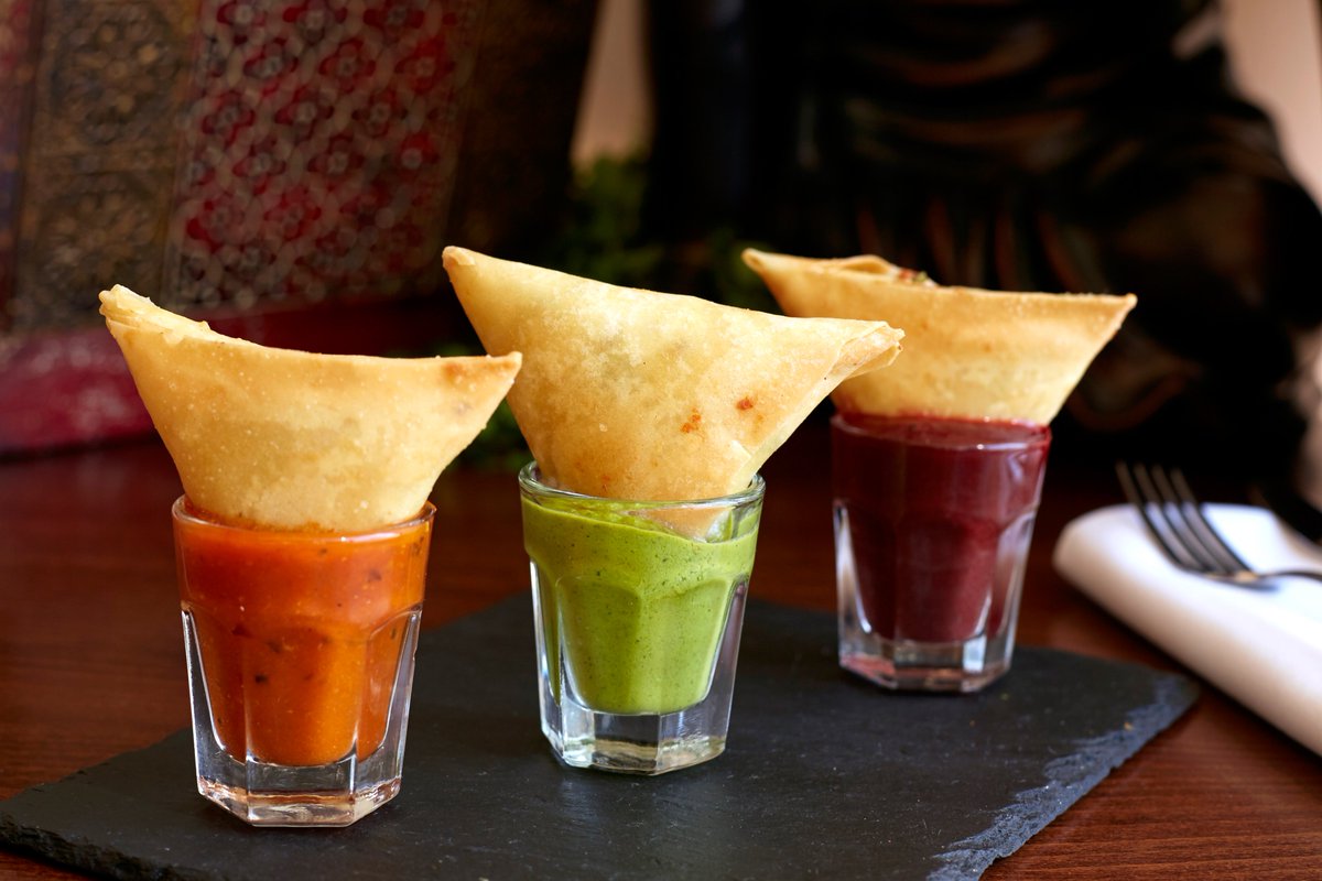 PureCooking's tweet image. Indulge in a fusion of herbs and cheese with our Pounded Coriander &amp;amp; Goat's Cheese Samosa. Mint, tomato, and beetroot chutneys elevate the experience to pure delight. 🧀🥟 #SamosaCravings #CheesyGoodness #FlavorfulBites