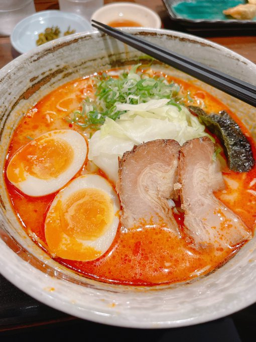 ここの辛いラーメンめちゃくちゃ美味しいんだけど辛すぎて口パンッパン😂笑
私の辛さは蒙古タンメンくらいが限界よ❤️‍🔥 