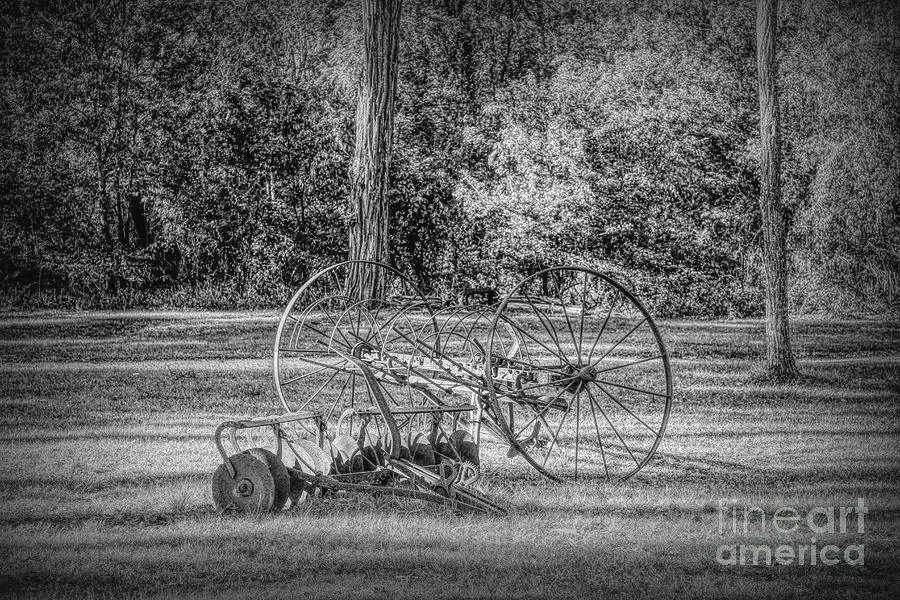 ibgbeauty's tweet photo. https://t.co/bHsJPYTMQu #Antique #farm #equipment at a #local #historic #site #Imagine #plowing the #fields using non #mechanical #equipment #AYearFor Art #BuyIntoArt https://t.co/BYUA7xh3ht