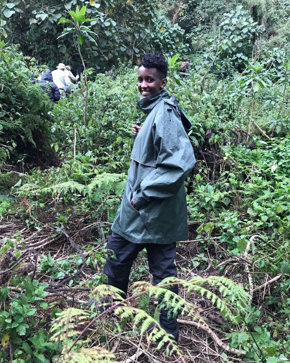 Nyuma y’iminsi mike yise izina umwana w’ingagi, Miss Kalimpinya Queen yahawe umwanya wo kujya gusura parike y’ibirunga anagera mu muryango w'uwo mwana w'ingagi yise ‘Impundu’.
ow.ly/LrJP50PHKs6