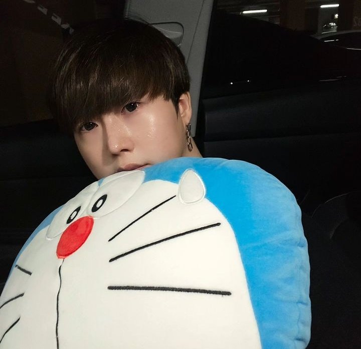 My lovely maknae🥺
Miss you and Noir.
#느와르 #김대원 <a href="/Noir__official/">Noir_Official</a>