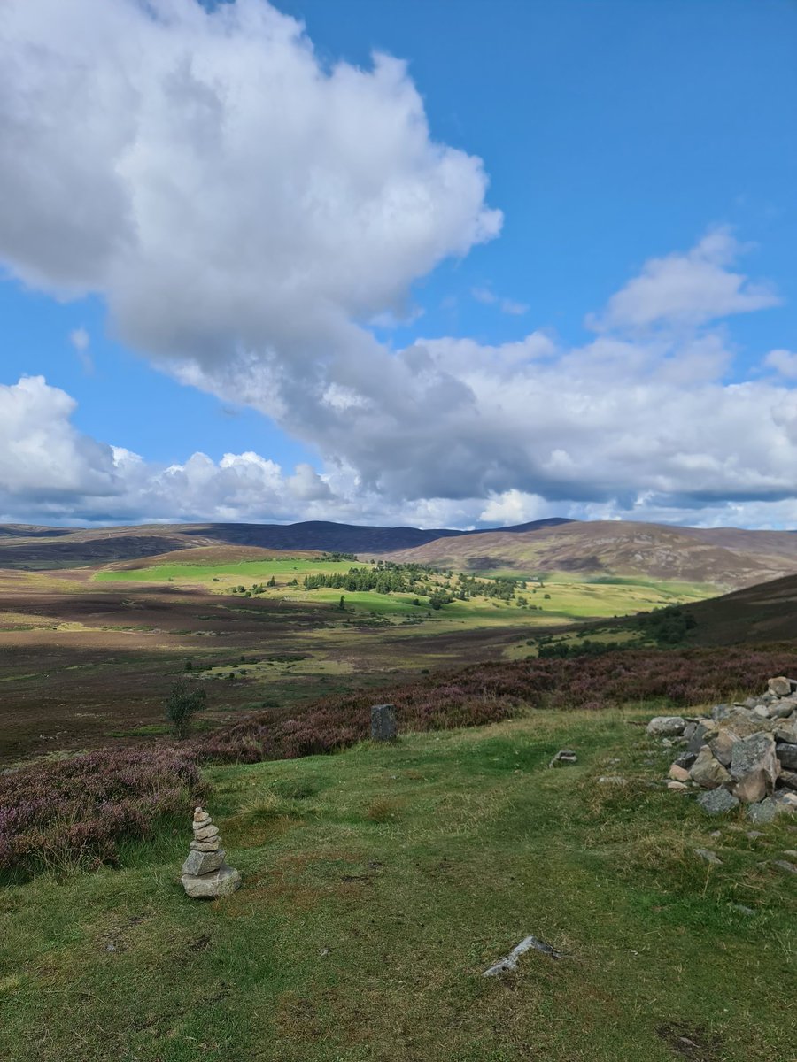 MariamCoco411's tweet photo. Beautiful scenery
#Scenery #SummerAdventures #NatureLover #Coco #Love #Studio411 #UK #Scotland https://t.co/vOCERnbHnb