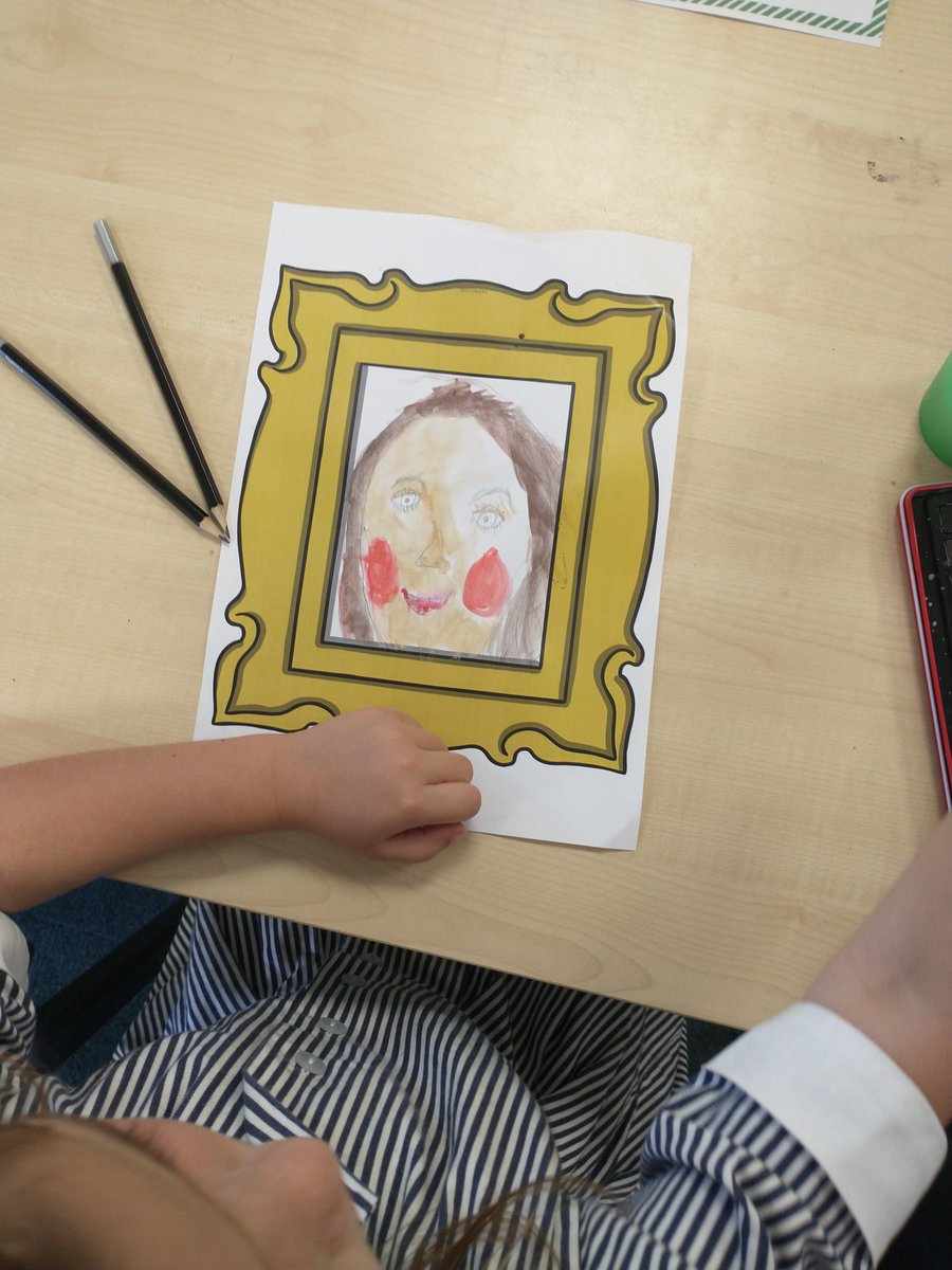 MonktonYear2's tweet photo. What better way to start Year 2 than a self-portrait! We used mirrors to study our features and then used watercolours to paint ourselves. The self-portraits will be used for our Birthday Wall. https://t.co/XstQoOxpg0