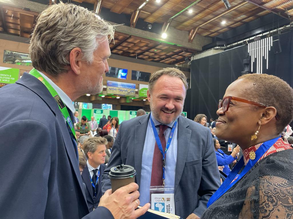 DanishMFA's tweet photo. .@DanJoergensen at @AfClimateSummit in 🇰🇪:

"#ACS23 underlines that #Africa is very important in the global #greentransition. Vast potential for #RenewableEnergy in Africa. Donors should play their part in collaborating with African countries in this. Denmark is ready!" https://t.co/Oo5y1URFAg