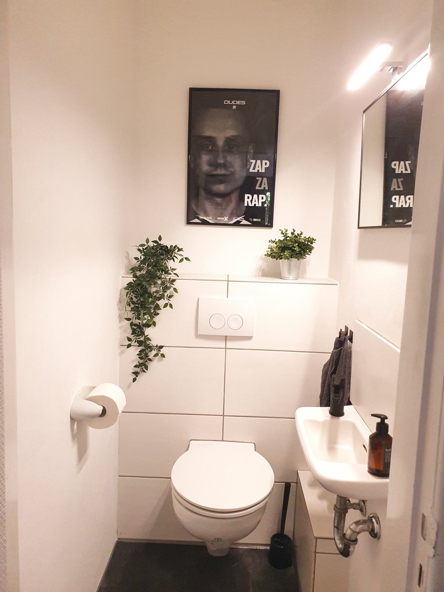 DIE DUDES tweet media