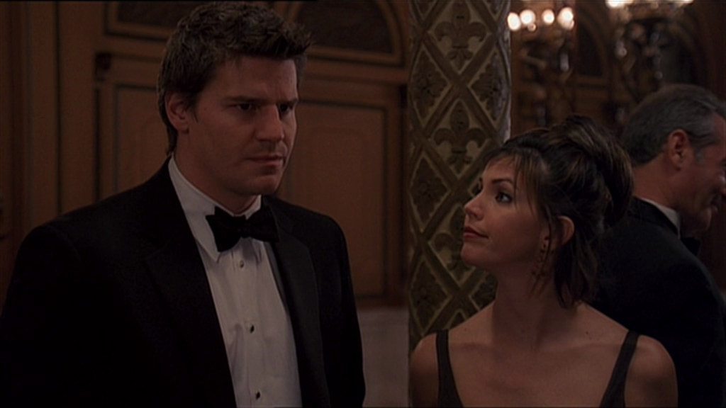 Can you name this episode of #Buffy or Angel?                                                                                  

#DavidBoreanaz #CharismaCarpenter