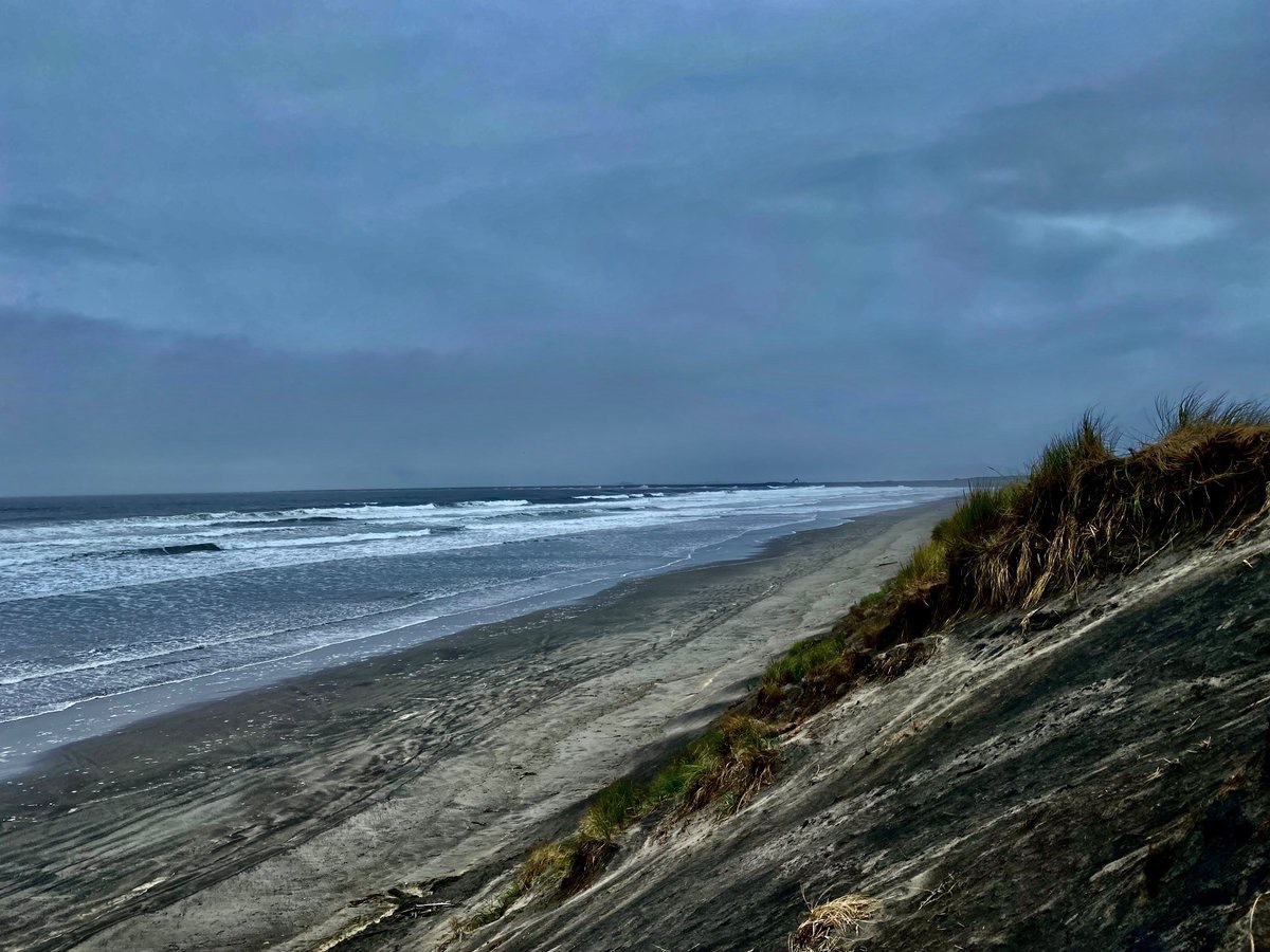 Random photos I took
I post,
For life’s too short,
And too unpredictable to pose!
#tuesdayvibe 
North Pacific Ocean
Fort Stevens State Park
Oregon USA🇺🇸
#tuesdaymotivation
#tuesdayvibe #NaturePhotography 
#landscapephotography #beach #OceanBreeze