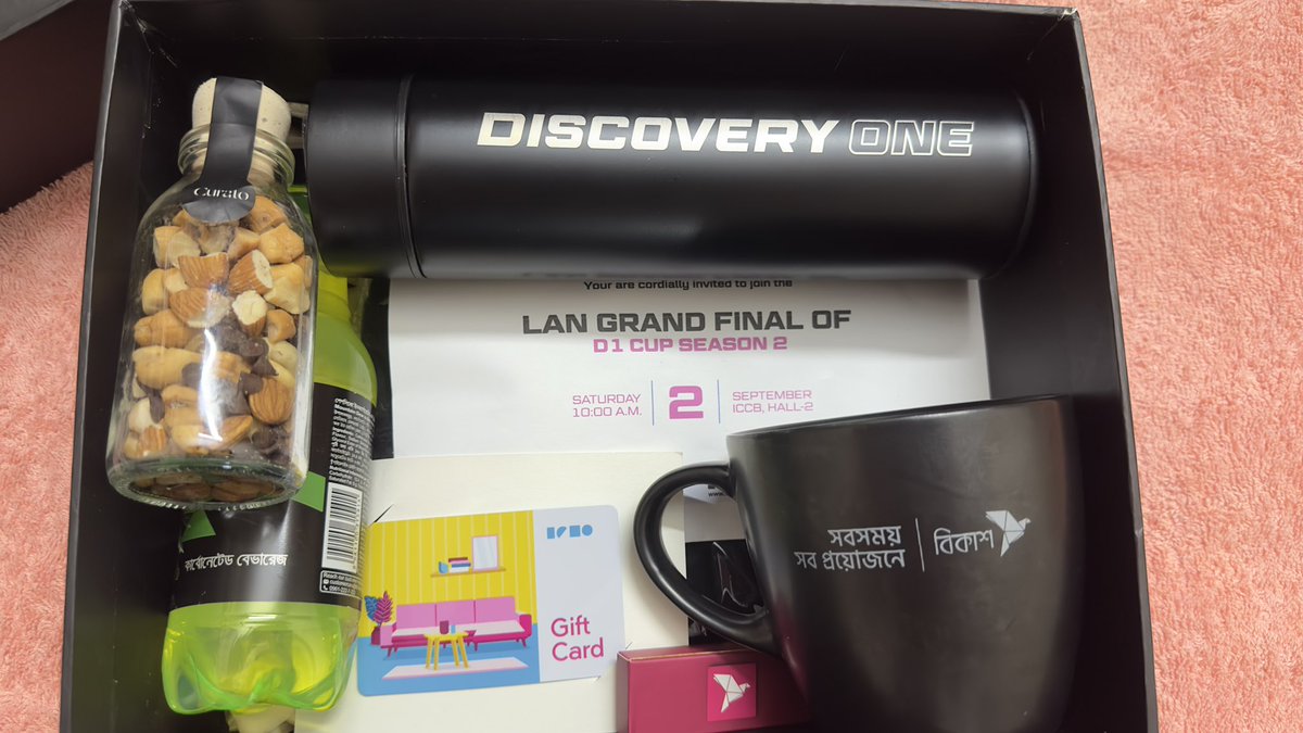 MrTripleR1's tweet photo. Thank You Discovery One For Sending Me This Amazing Gift Box 😘😍 D1 Cup Season 2 Was Great. 🫡 Hope we'll get season 3 soon. 😍 https://t.co/YVxkqPxKof