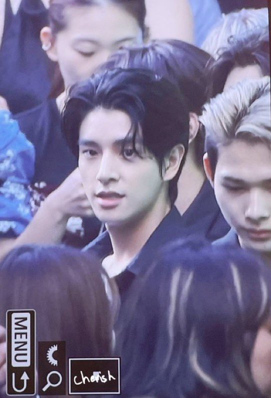 simjakethinker's tweet image. jake looks so good today at the prada mode seoul event 🫠 

#enhypen_jake #ENHYPEN #엔하이픈 #JAKE #제이크 #ENGENE #엔진 #Prada #PradaMode #PradaModeSeoul