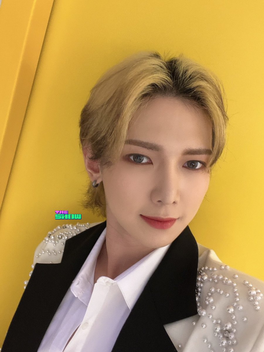 theshow_offcl's tweet photo. 美를 상징하는 3대 조각상
1대 다비드상 
"인류역사상가장위대한조각"
2대 비너스상
"그리스예술의정수"
3대 강여상
"살아있는조각상"
.
.
💌강여상님이 보낸 메시지
진정한 도베르만이 되었으니
좀만 기다려 에이티니 ૮₍ `ɞ̴̶̷ ·̮´ɞ̴̶̷ ₎ა
  ㄴ에이티니: #여상 이 볼 말랑말랑
#더쇼 @ATEEZofficial https://t.co/7MuygA9KHz
