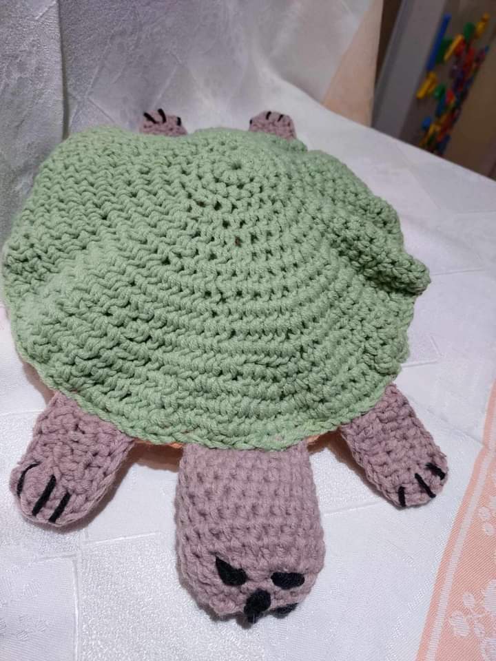 EGLR1's tweet image. #nationalsewingmonth   A bespoke take on the classic game snap! The mini tokens fit into the turtle (as her babies). You turn them over and try to make a pair. Very fun and easy to transport for children. Minimum donation of £20 for work 
facebook.com/profile.php?id…