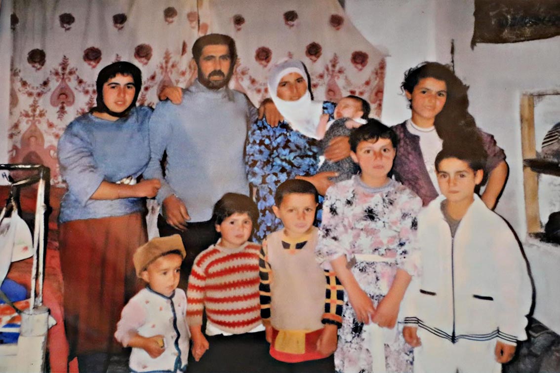 y_ozgurpolitika's tweet photo. 📌Vartinis'in yanık kokusu

◾️Vartinis Davası duruşması 6 Eylül'de, dava zaman aşımına uğratılmak isteniyor.

◾️Vartinis’e gittik, Öğüt ailesinin yakılarak katledilmesi vahşetine tanıklık edenlerle konuştuk.

✒️Haber: Gülcan DERELİ

https://t.co/otBUb5yknN
https://t.co/qvxi2ifa3f https://t.co/ZNLDZWv5vO