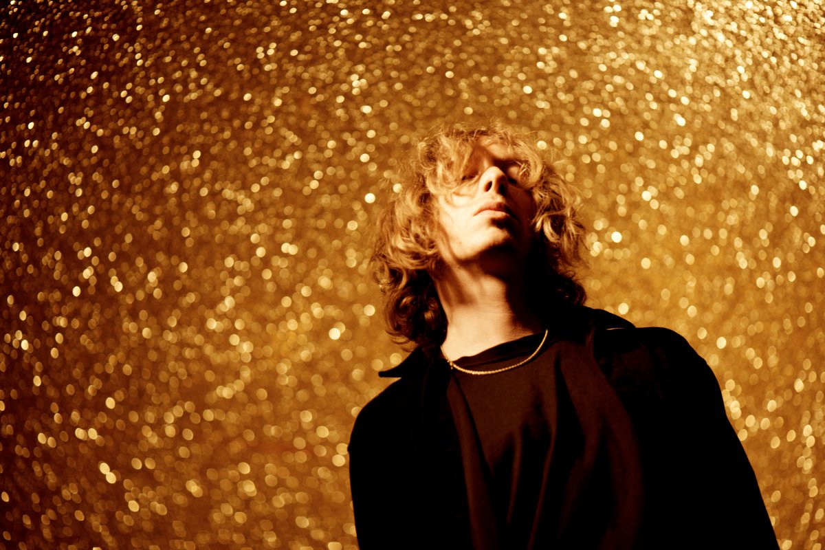 HoundstoothLBL's tweet image. 🔒 Lock into @maryannehobbs - @BBC6Music now!

Daniel Avery and James from the band @scalerband introduce new single 'Loam' 

It's TECHNO TUESDAY !! 🚨  .... turn it up to 11  🔝

bbc.co.uk/programmes/m00…