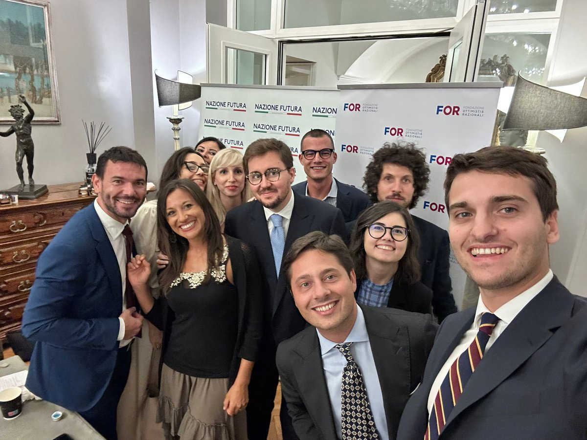 jacopougolini2's tweet photo. Che bella giornata ieri! @nazione_futura e @ORazionali hanno organizzato 24 ospiti, di destra e sinistra, che hanno dibattuto su sei differenti temi! @giubileif @claudiovelardi @chiccotesta @pgferraro @michelevitiell0 @DavideGABRIELE4 https://t.co/umG6dxhtrD