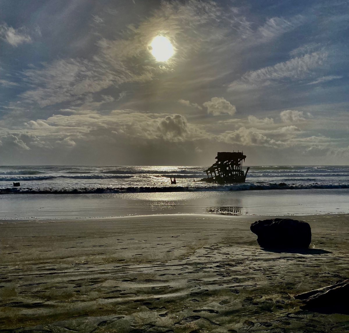Reality check:  
Die Strandträume werden gegen den Haushalt oder den Bürostuhl getauscht!
#urlaubistvorbei #lasvacacionesterminan
#Wednesdayvibe 
#NaturePhotography 
#landscapephotography #beach #OceanBreeze #Pacific #usatravel