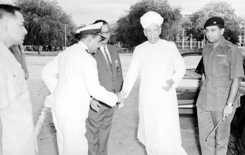 CentreIit's tweet photo. In India, 5 September is celebrated as #TeachersDay in honour of Dr. Sarvepalli Radhakrishnan, who was a distinguished scholar &amp; teacher. In 1964, as the Hon'ble President of India, he visited @iitmadras as the chief guest for the First Convocation.

Happy Teachers’ Day!

#india https://t.co/qGxij3MiAt