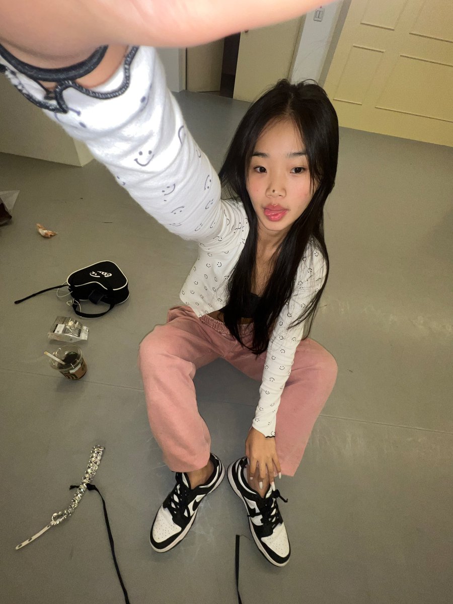 오늘도 본방사수 👽👽👽