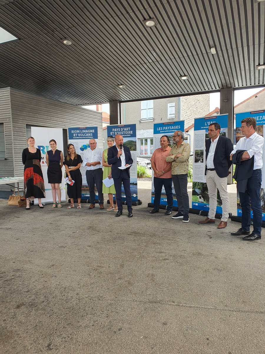 LeaLemoine63's tweet photo. Extension du label Pays d'Art et d'Histoire et présentation des #JEP de @RLV_agglo 
Au programme notamment, l'exposition Architecture du XXe siècle en partenariat avec la ville de @Chatel_Guyon, @villesdeaux, le CAUE 63 et la Maison de l'Architecture Auvergne https://t.co/Ld1NC5ChZQ