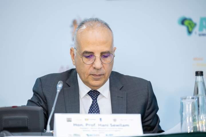 MwriEgypt's tweet image. On the sidelines of H.E.'s participation in the “#African Climate Summit” at the #Kenyan capital, Nairobi, H.E. Prof. Dr. @HaniSewilam, Minister of Water Resources &amp;amp; Irrigation, and Chairman of the #AMCOW, chaired the High-level Ministerial side event “Accelerating Climate