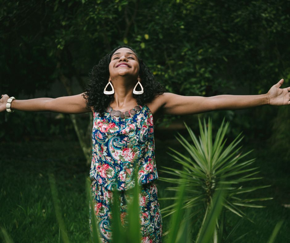 The Benefits of Gratitude: How Cultivating Thankfulness Can Change Your Life madebycoopers.com/blogs/news/the… If you want to make a shift from victim mindset and build mental resilience and strength, gratitude is a great practice to do. #gratitude #mindset #resilience