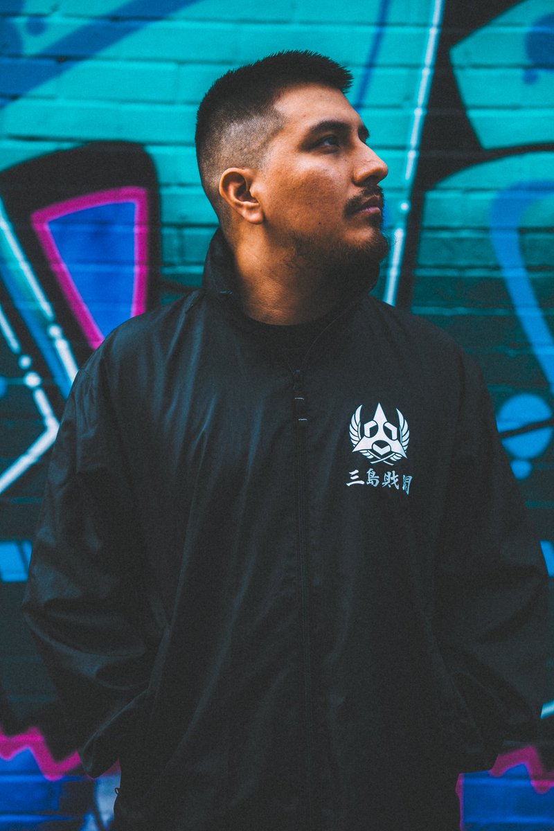 rookang1's tweet photo. The @tenomedia Mishima Windbreaker 🙌

#LONDON #TEKKEN

📸 by @Sinczz https://t.co/jPT5DetC8V
