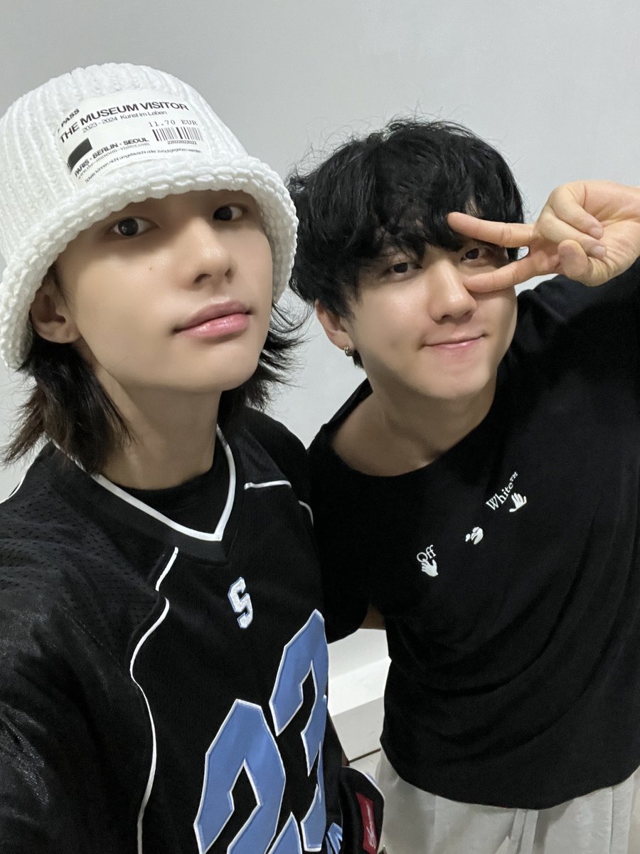 Stray Kids tweet media