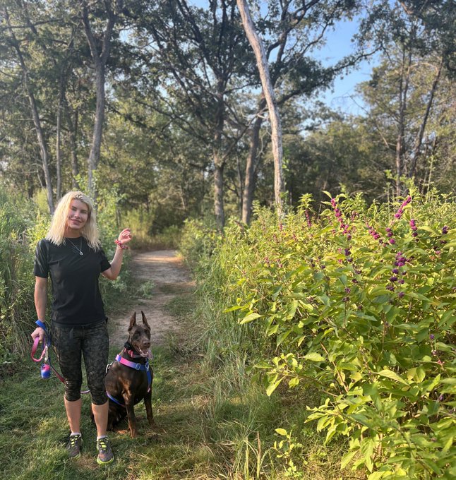 Which berry do you think is sweeter? https://t.co/aEF6wwegre