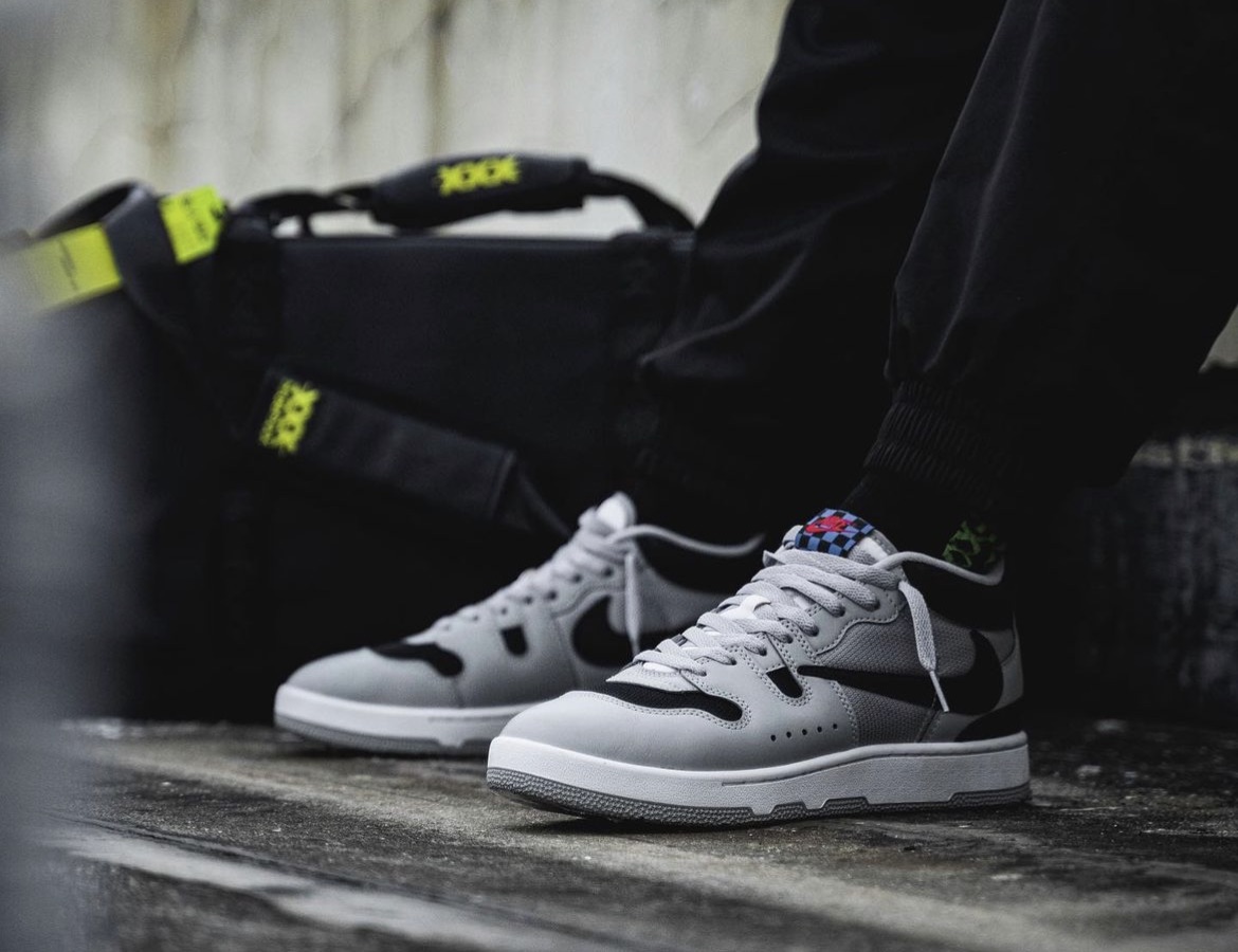 📅【 12月2日(土)発売 】📅
“TRAVIS SCOTT × NIKE MAC ATTACK (HF4198-001)”

👟TRAVIS SCOTTコラボから、新たにMAC ATTACKをベースとした新作が登場🔥🔥
🔗sneakers-taro.com/entry/mac-atta…

#TravisScott #スニーカー抽選