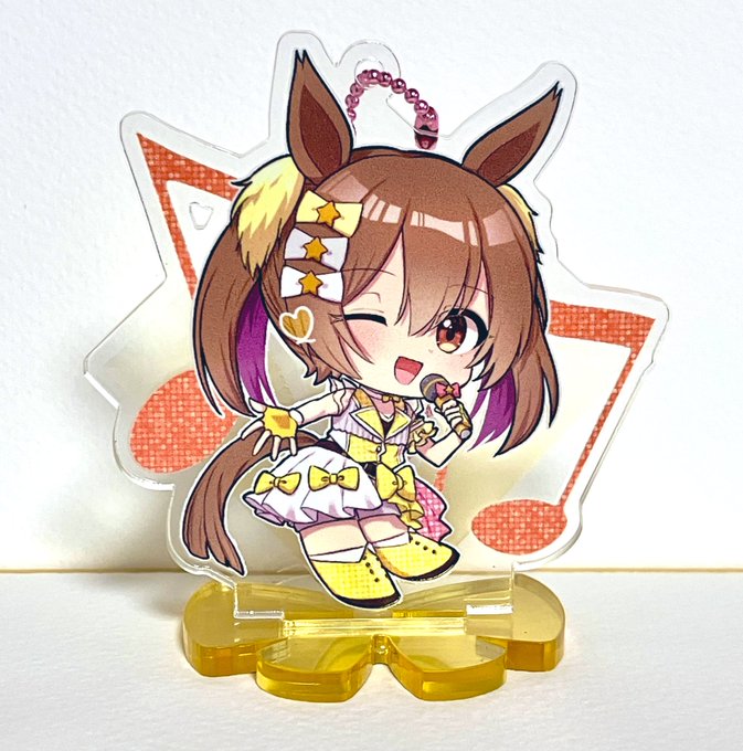アクスタ作りました!こみトレに持っていきます!(髪の後ろのところ、もう少し薄紫色です!)(写真撮るの苦手)  