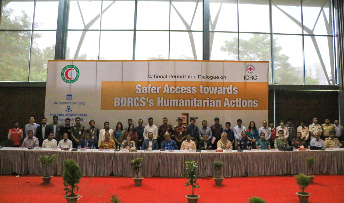 ICRC_bd's tweet photo. Together with the @BDRCS1, we have organized a roundtable dialogue on safer access in Dhaka with the concerned stakeholders.  This roundtable dialogue helps identify barriers and increase the safe accessibility of BDRCS staff and volunteers in humanitarian activities. https://t.co/ICqw9AD3nX