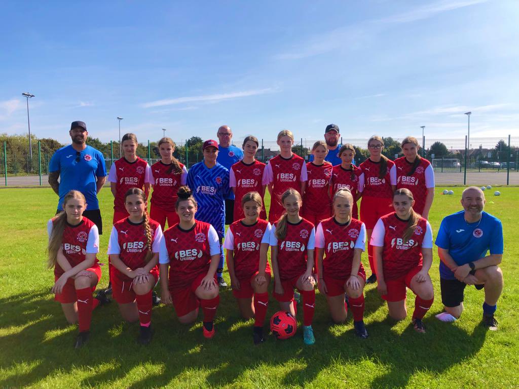 𝗡𝗘𝗪 𝗦𝗘𝗔𝗦𝗢𝗡 = 𝗡𝗘𝗪 𝗞𝗜𝗧𝗦 🔴 - The new season also sees the distribution of our new Puma range of home kits! 👕 - Here are our U18 Reds and U15 Girls both looking amazing in their new shirts after their wins at the weekend! 🤩