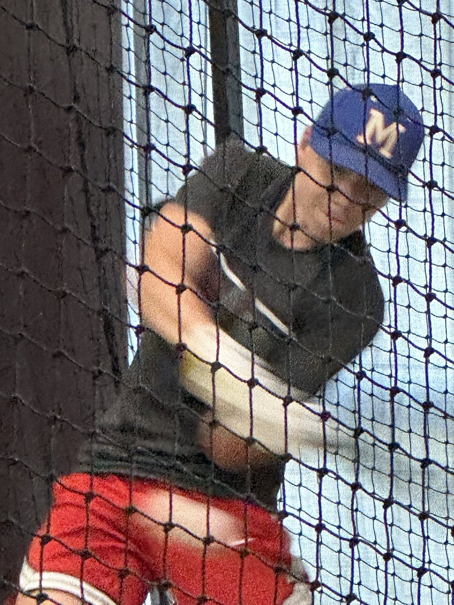 AdenJennifer's tweet photo. Getting in extra reps last week at Mannino’s and home. ALL GAS No Brakes! @MarysvilleB https://t.co/ZsZLThKnW1