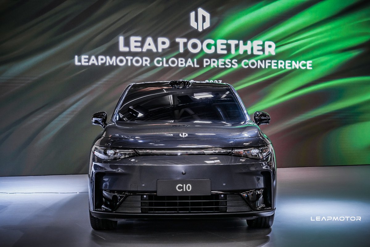 Leapmotorglobal's tweet image. The future of electric mobility is here, and it's making waves at IAA Munich! Introducing the sleek and innovative #Leapmotor #C10.  At the heart of the action, our booth is buzzing with excitement! #LeapTogether #IAA2023 #NewModel #MunichMotorShow