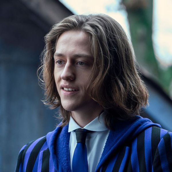 choquei's tweet photo. 🚨SÉRIES: Percy Hynes White, o Xavier de “Wandinha”, não fará parte da 2ª temporada da trama, afirma o DailyMail.

O ator foi acusado de assédio sexual e seguia perfis nazistas nas redes sociais. https://t.co/Rw4agS8yAt