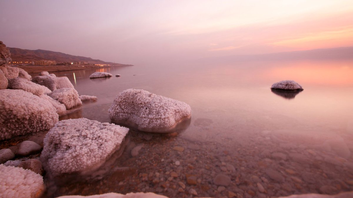 RJTravelLLC's tweet photo. As the sun sets over the Dead Sea, let's reflect on our journey through Jordan's wonders and the unforgettable memories we've created. #DeadSeaSunset https://t.co/g0QrqnDKif