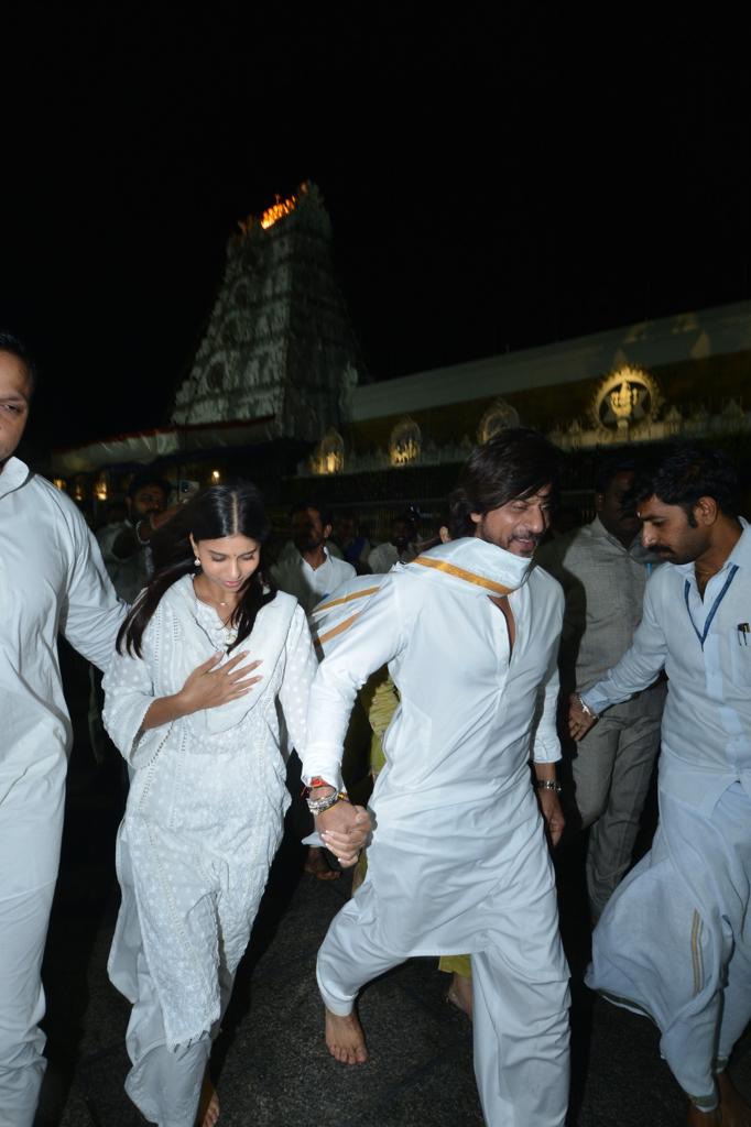 Actor #ShahRukh Khan offered prayers at the Sri Venkateswara Swamy temple in Tirumala, near Tirupati, ahead of the release of #Jawan. The movie directed by Tamil filmmaker #Atlee, is slated to be released on September 7 in Hindi, Tamil, and Telugu. Photo: Special arrangement