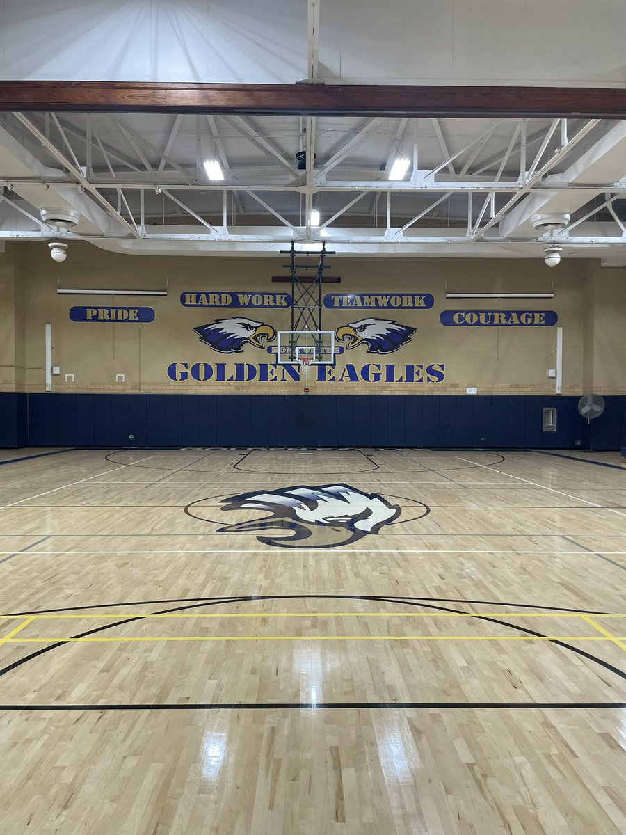 Bethpage_JFKPE's tweet photo. Who is ready to hit the school year running? We are here at JFK Middle School PE &amp; Health Dept! Good luck to all students, families and staff as we start what will no doubt be an incredible year! #WeAreBethpage https://t.co/9Yt1JJD0Ox