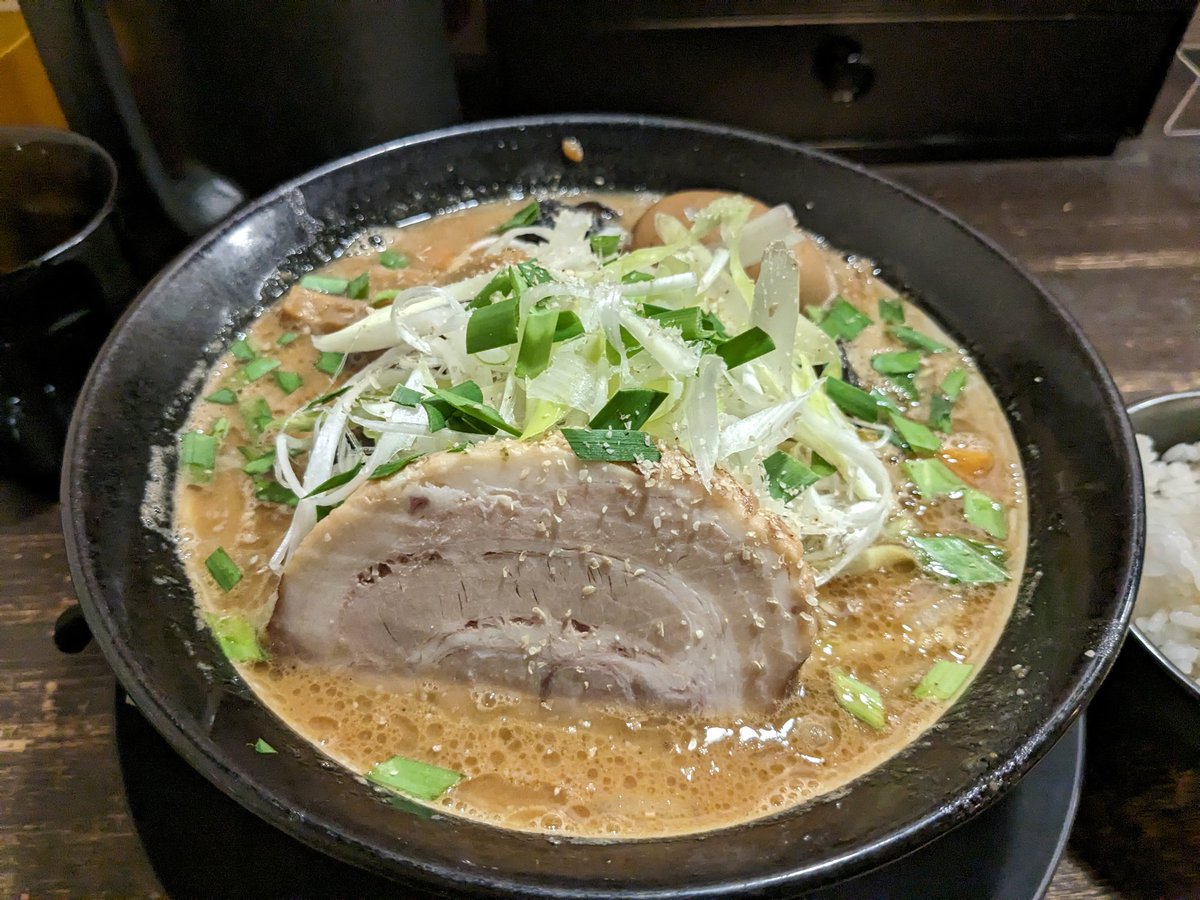 ラーメンスミス
味玉味噌ラーメン
スープと麺の相性が良いですね～
美味しくいただきましたm(_ _)m