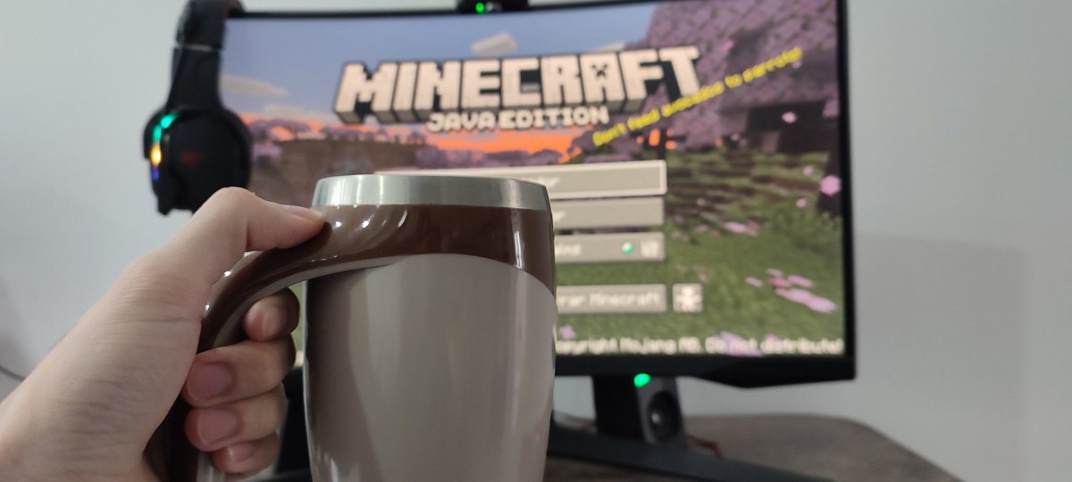 HouseofSilber's tweet photo. Echemos un buen vicio antes de que inicien los exámenes, y el tiempo para jugar desaparezca. https://t.co/a4t138kVSW