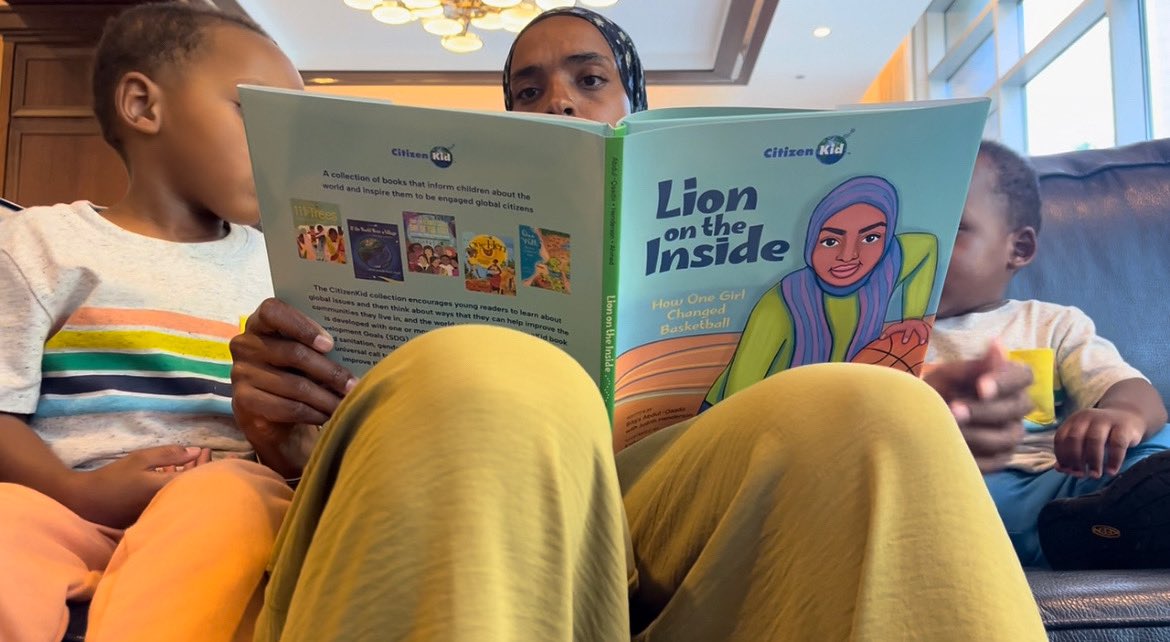 Lion on the Inside officially releases today! For those who have pre-ordered and to those who will purchase, I pray this book brings you as much joy as it does for my two sons 💙🦁🧕🏾

Purchase: Lion on the Inside: How One Girl Changed Basketball a.co/d/6fDpzGQ