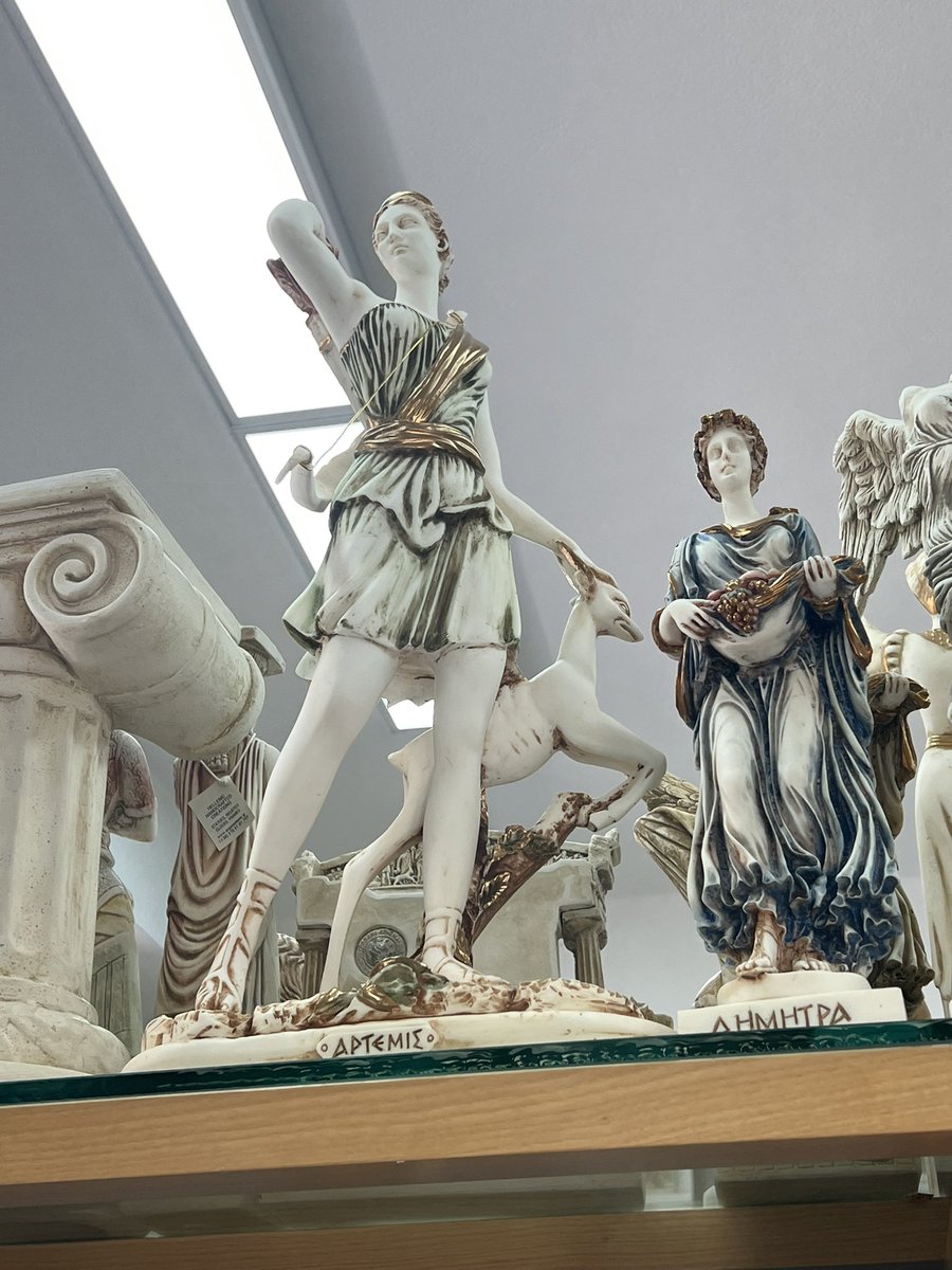 HISTORY OF FASHION THREAD: Turkish, Greek, &amp; Italian edition!

One of my favorite things to do while abroad is take special note of both historic and modern fashion elsewhere in the world, from the source. Here’s what I learned on my trip so you can work it into your designs too!